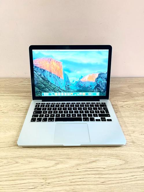 Apple Macbook Pro, Computers en Software, Apple Macbooks, Zo goed als nieuw, MacBook, 13 inch, 3 tot 4 Ghz, 256 GB, 8 GB, Azerty