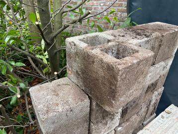 beton blokken 19X19X28 beschikbaar voor biedingen