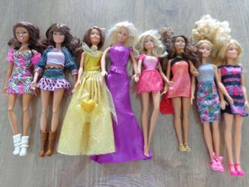  poupées barbie Mattel beschikbaar voor biedingen