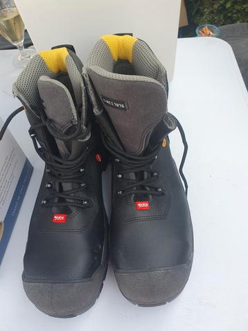 Chaussures de sécurité, neuves, Enlèvement, Neuf