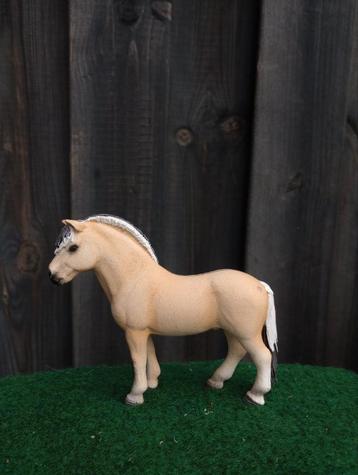 Schleich Fjord hengst 13753 beschikbaar voor biedingen