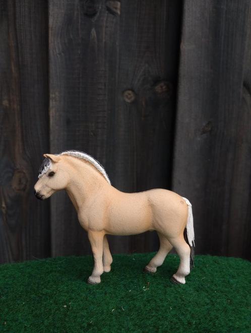 Schleich Fjord hengst 13753, Verzamelen, Dierenverzamelingen, Zo goed als nieuw, Beeldje of Figuurtje, Paard, Verzenden