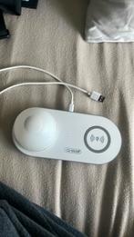 Draadloze gsm oplader plus lamp, Telecommunicatie, Mobiele telefoons | Telefoon-opladers, Ophalen, Zo goed als nieuw