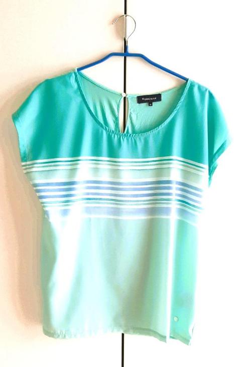 Te koop:Mooi turquoise t-shirt met streepjes, 40.Terre Bleue, Kleding | Dames, T-shirts, Zo goed als nieuw, Maat 38/40 (M), Blauw