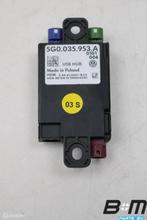 USB hub + spanningsomvormer VW Golf 7 5G0035953A, Auto diversen, Autoradio's, Gebruikt
