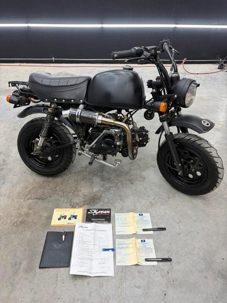 Monkey Gorilla-B-klasse(skyteam), Fietsen en Brommers, Brommers | Honda, Zo goed als nieuw, Overige modellen, Klasse B (45 km/u)