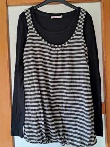 Blouse taille S beschikbaar voor biedingen