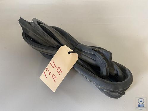 Deurrubber rechtsachter voor Mercedes-Benz W124 sedan, Auto-onderdelen, Carrosserie, Mercedes-Benz, Gebruikt, Ophalen of Verzenden