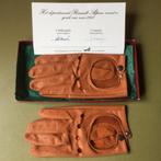 vintage Auto handschoenen Renault Alpine in leder, Vêtements | Femmes, Bonnets, Écharpes & Gants, Enlèvement ou Envoi, Neuf, Taille 36 (S)