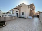 Duplex woning in een residentiële woonwijk in Torrevieja.., Immo, Torrevieja, 101 m², Spanje, Woonhuis