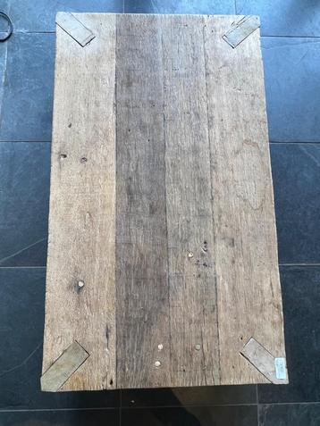 Koffie tafel beschikbaar voor biedingen