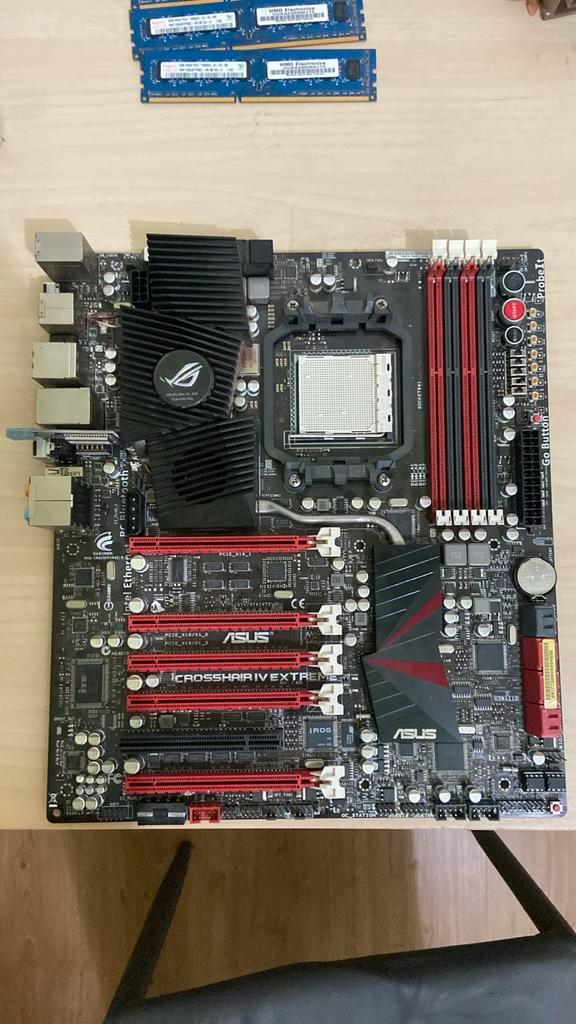 ASUS Crosshair IV Extreme, Computers en Software, Moederborden, Gebruikt, AMD, DDR3, Ophalen of Verzenden