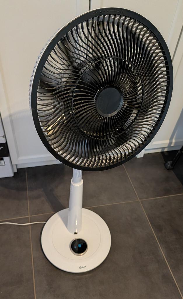 Duux Whisper Ventilator Wit, Elektronische apparatuur, Ventilatoren, Gebruikt, Statiefventilator, Ophalen