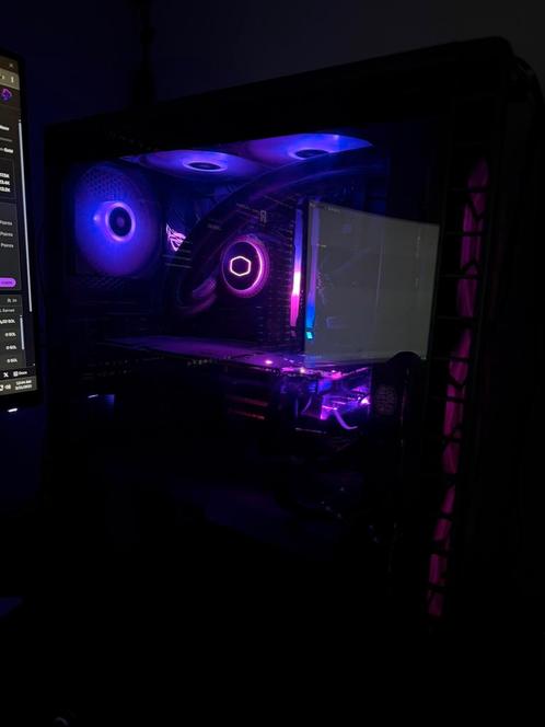GAMING PC, RTX2070 32GBRAM 2( speelt alles op max settings ), Computers en Software, Desktop Pc's, Zo goed als nieuw, Gaming, Ophalen