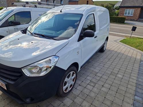 Utilitaire Dacia dokker essence 5999€ à discuter, Autos, Dacia, Particulier, Dokker, Essence, Euro 5, 4 portes, Boîte manuelle