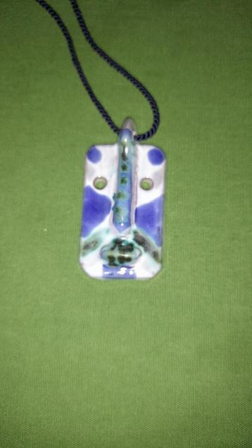 Hanger in keramiek beschikbaar voor biedingen