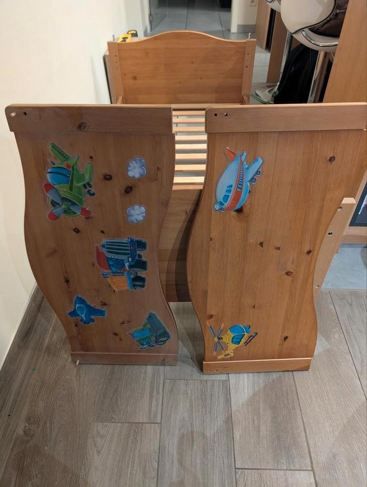 Meegroeikamer bed + 2 kasten, Kinderen en Baby's, Kinderkamer | Complete kinderkamers, Gebruikt, Ophalen