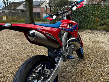 TM SMR 125 Fi 2T - Red Dream Limited Edition (A1 Rijbewijs) beschikbaar voor biedingen