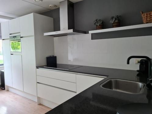 Prachtige grote hoekkeuken Gedemonteerd Direct beschikbaar, Huis en Inrichting, Keuken | Complete keukens, Zo goed als nieuw, Hoekkeuken
