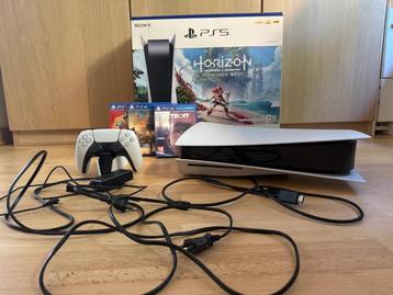 Console PS5 (disque) + boîte, chargeur manettes Sony et jeux beschikbaar voor biedingen