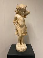 Adolfo Cipriani (1857-1941) - fille innocente, marbre, Antiquités & Art, Enlèvement ou Envoi