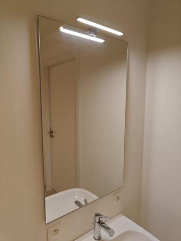 Spiegel badkamer beschikbaar voor biedingen