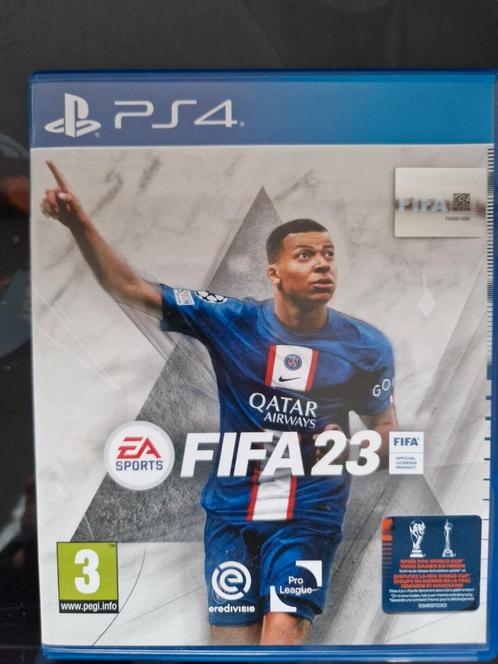 FIFA 23 (met Fifa 20 en 21), Games en Spelcomputers, Games | Sony PlayStation 4, Zo goed als nieuw, Sport, Vanaf 3 jaar, Online