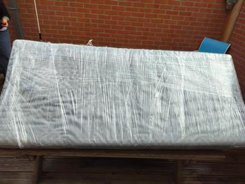 Matras voor eenpersoonsbed heel weinig gebruikt  beschikbaar voor biedingen