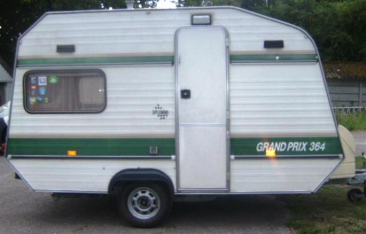 Chateau Grand Prix 364 uit 80-er jaren, Caravans en Kamperen, Caravans, Particulier, tot en met 3, 500 - 750 kg, Standaardzit