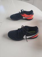 chaussures de foot Nike tiempo 10  terrain sec ou synthétiqu, Comme neuf, Enlèvement ou Envoi, Chaussures