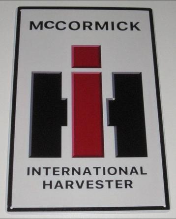 McCORMICK : Bord Logo McCormick - International Harvester beschikbaar voor biedingen