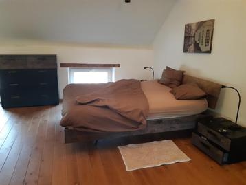 Volledige slaapkamer voor volwassenen €550 beschikbaar voor biedingen