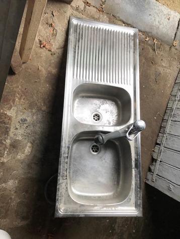 Évier double en inox beschikbaar voor biedingen
