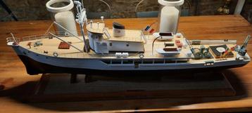 tres belle grand maquette la calypso  beschikbaar voor biedingen