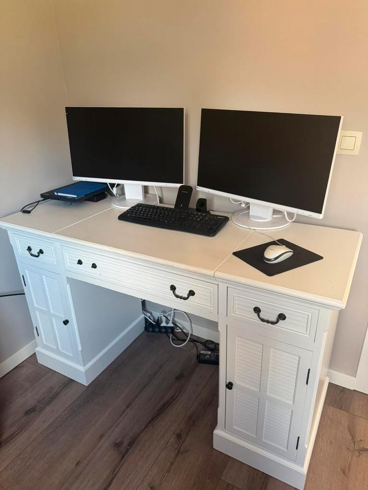 Wit bureau met lades en kastjes - 1 handvat kapot, Huis en Inrichting, Bureaus, Bureau, Ophalen