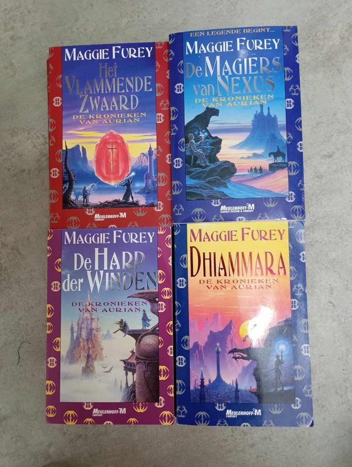 Fantasy reeksen 2, Boeken, Fantasy, Gelezen, Ophalen of Verzenden