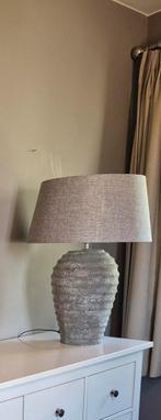Lamp met grijze kap en stenen voet, Ophalen, Zo goed als nieuw