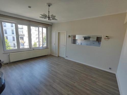 Appartement met 2 slaapkamers te koop in Brussel Koekelberg, Immo, Appartementen en Studio's te huur, Brussel
