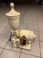 Oude koffiemolen, Antiek en Kunst, Ophalen