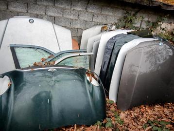 Motordeksel BMW serie 1 e81 e82 e82 e87 e88 serie 3 e90 e91  beschikbaar voor biedingen