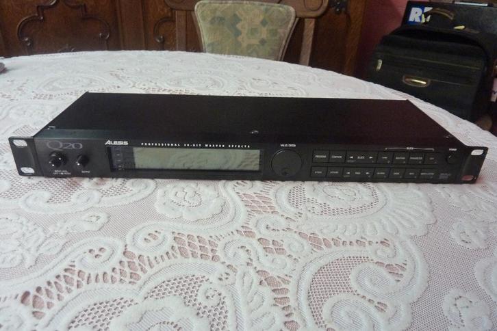 Alesis Q20 Quadraverb, Musique & Instruments, Effets, Neuf, Delay ou Écho, Enlèvement