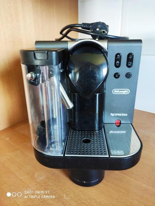 Machine à café Delonghi EN670 Lattissima, Elektronische apparatuur, Koffiezetapparaten, Gebruikt, Koffiepads en cups, Espresso apparaat