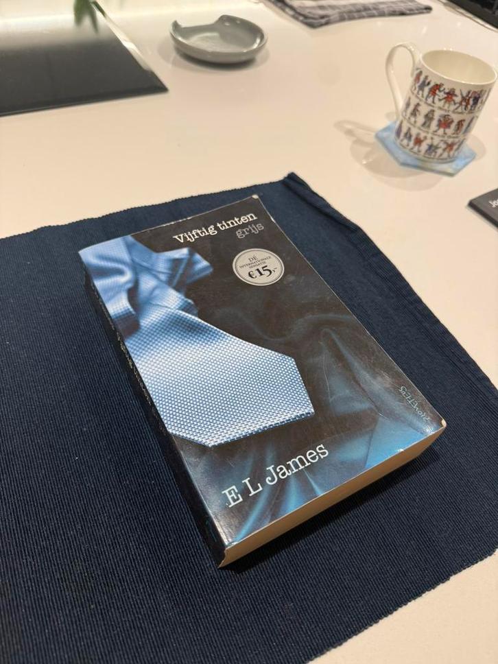 E.L. James - Vijftig tinten grijs, Boeken, Literatuur, Amerika, Ophalen