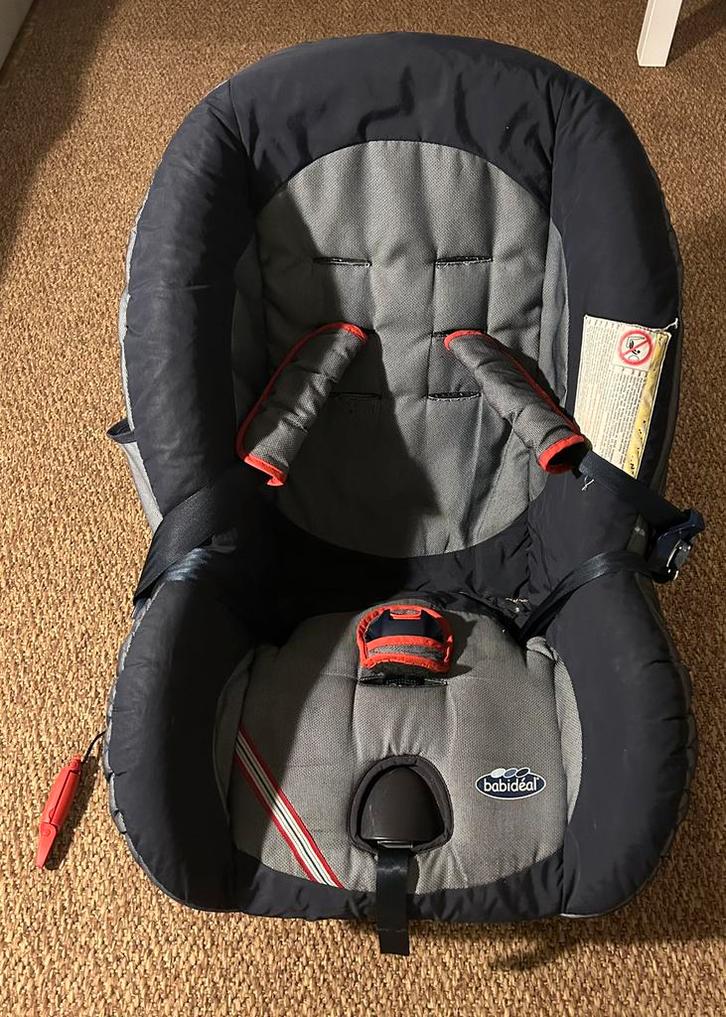 Babidéal autostoel (0–18 kg), Kinderen en Baby's, Autostoeltjes, Gebruikt, Overige merken, 0 t/m 18 kg, Autogordel, Ophalen