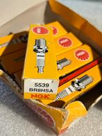 Motoronderhoudset: Yuasa batterij + NGK bougies + oliefilter, Motoren, Ophalen of Verzenden, Nieuw