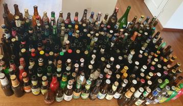 environ 270 vieilles bouteilles de bière vides pour un colle, Collections, Enlèvement, Comme neuf, Bouteille(s)
