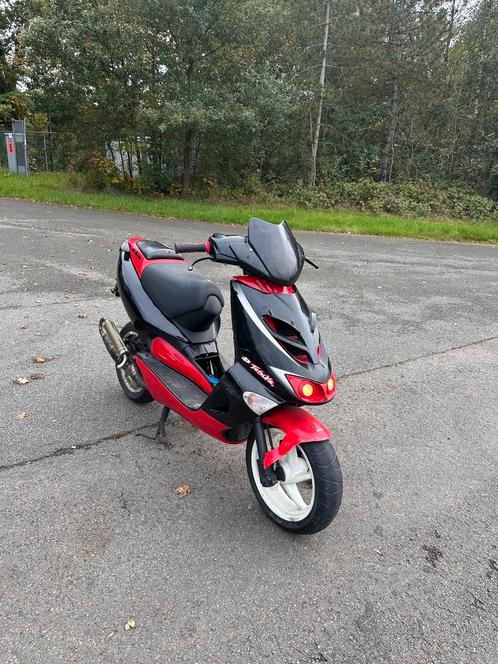 Aprilia SR50, Vélos & Vélomoteurs, Scooters | Aprilia, Utilisé, SR 50, Classe B (45 km/h), Deux-temps, Enlèvement