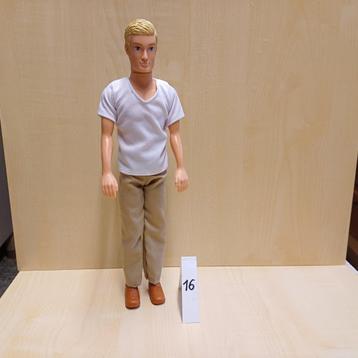 Choix de Poupées Barbie ( 4 euros pièce)   beschikbaar voor biedingen