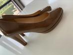 Beige lederen pumps, Kleding | Dames, Schoenen, Ophalen, Nieuw, Beige, Pumps