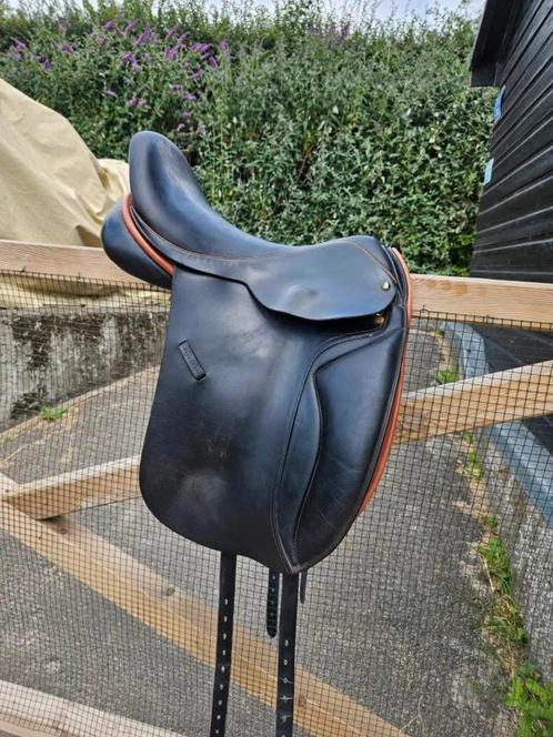 Jeremy rudge 17,5 inch zadel mv boom, Dieren en Toebehoren, Paarden en Pony's | Zadels, Ophalen